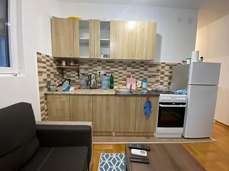 Apartment mit einem Schlafzimmer in Budva